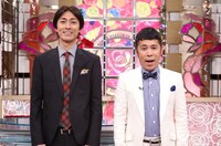 「解決！ナイナイアンサー」MCのナインティナイン。(c)日本テレビ