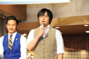 「選TAXI」脚本、出演のバカリズム。