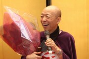 2014年10月、「芸能生活・アホアホ生活50周年」記念セレモニーを行った坂田利夫。(c)吉本興業