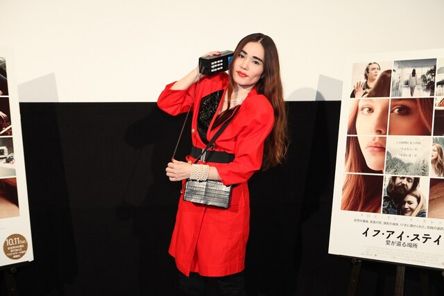 映画「イフ・アイ・ステイ 愛が還る場所」の特別試写会トークイベントに出演した平野ノラ。