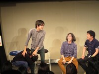 酒井の唯一の味方としてセコンドについた佐々木。