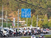 「グランプリロードR123パレード」でのバイクの大行列。