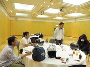 パレードが寒すぎて一気に動かなくなるリーダーのRG。