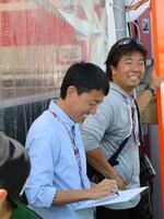 終始サイン責めの福田。