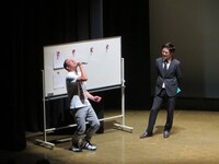 台風あるあると下北沢あるあるを歌ったRG。