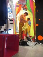 衣装に着替えるいけや。