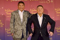 ビートたけしと等身大フィギュア。