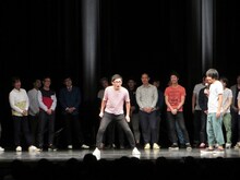 エンディングで思いっきり「ヤー！」と叫んだシソンヌじろう。