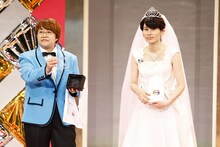 ハリセンボン単独ライブ「女の武器は使わない～だけど一緒にいてほしい～」のエンディング。(c)藤澤孝代