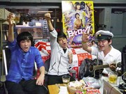 ツイキャス「ほぼ日々ロック」に出演する、左から、ヒカリゴケ片山、オジンオズボーン篠宮、細身のシャイボーイ