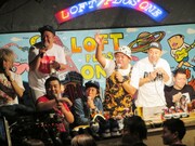 すぐに観客のスニーカーを見たがる同好会のメンバーたち。