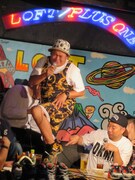 上から下まで「SUPREME× NIKE」のダイノジ大地。