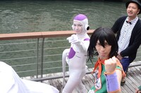 水上ステージに向かうBAN BAN BAN山本、バードフミヤ