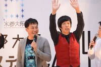 「よしもと道頓堀水上寄席」に出演した藤崎マーケット。