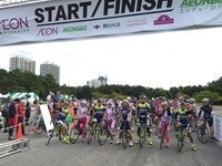 団長安田も参加した自転車レース「AEON BIKEエンデューロ2014」の様子。