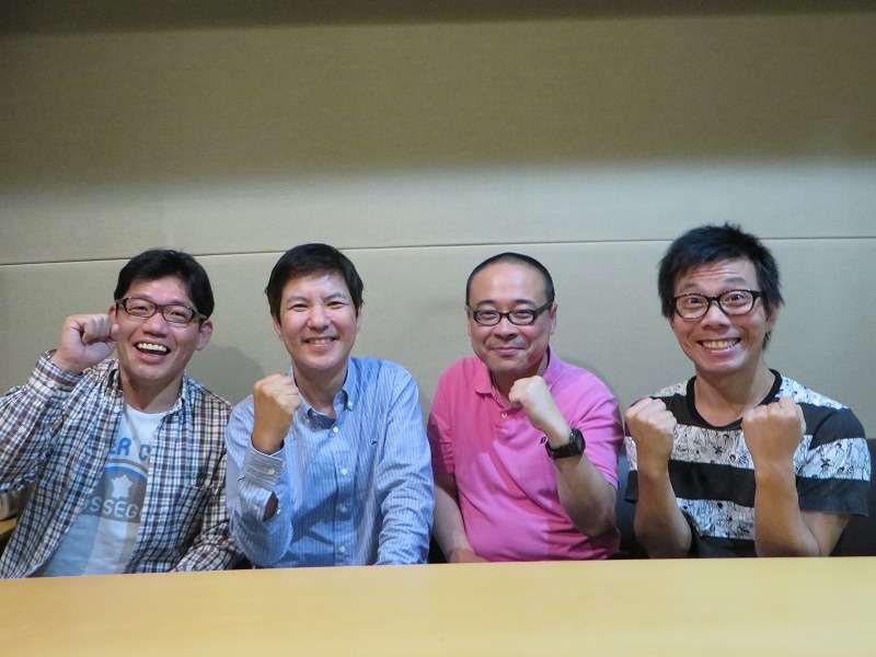 DVD「ダイナマイト関西2014」の特典音声収録を行ったバッファロー吾郎、関根勤、ずん飯尾（右から）。