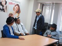 真剣な打ち合わせ。