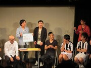 流れ星のケンカの仕方で盛り上がるメンバーたち。