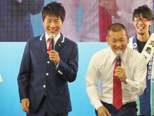 「ご当地PR合戦」審査員を務めたU字工事。