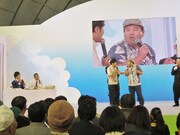 沖縄の歌ではなく宇多田ヒカルを歌い周囲をポカンとさせるビギンのボーカルの人。