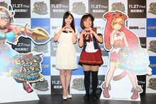 「モンスターハンター メゼポルタ開拓記」のイベントに登場した橋本環奈とキンタロー。（左から）(c)CAPCOM CO.,LTD.ALL RIGHTS RESERVED.