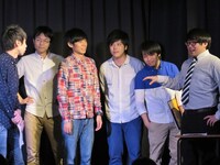 フルパワーズ大内原告側（一番右）の最強弁護士軍団。右からリンゴスター平田、ロメオ溝部、トンツカタン森本、小林ぼっち。