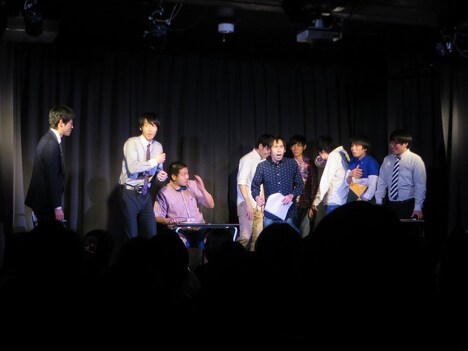 弁護士軍団の証拠にまったく動じない福永被告。