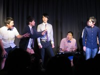 芸人たちとの接触を禁じられ、慌てふためくあっぱれ！。