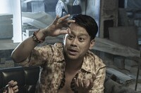 「Zアイランド」に出演する宮川大輔のワンシーン。 配給：KADOKAWA/吉本興業 (c)2015「Zアイランド」製作委員会