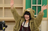 ラストライブ出演が発表され、喜ぶ清水愛。