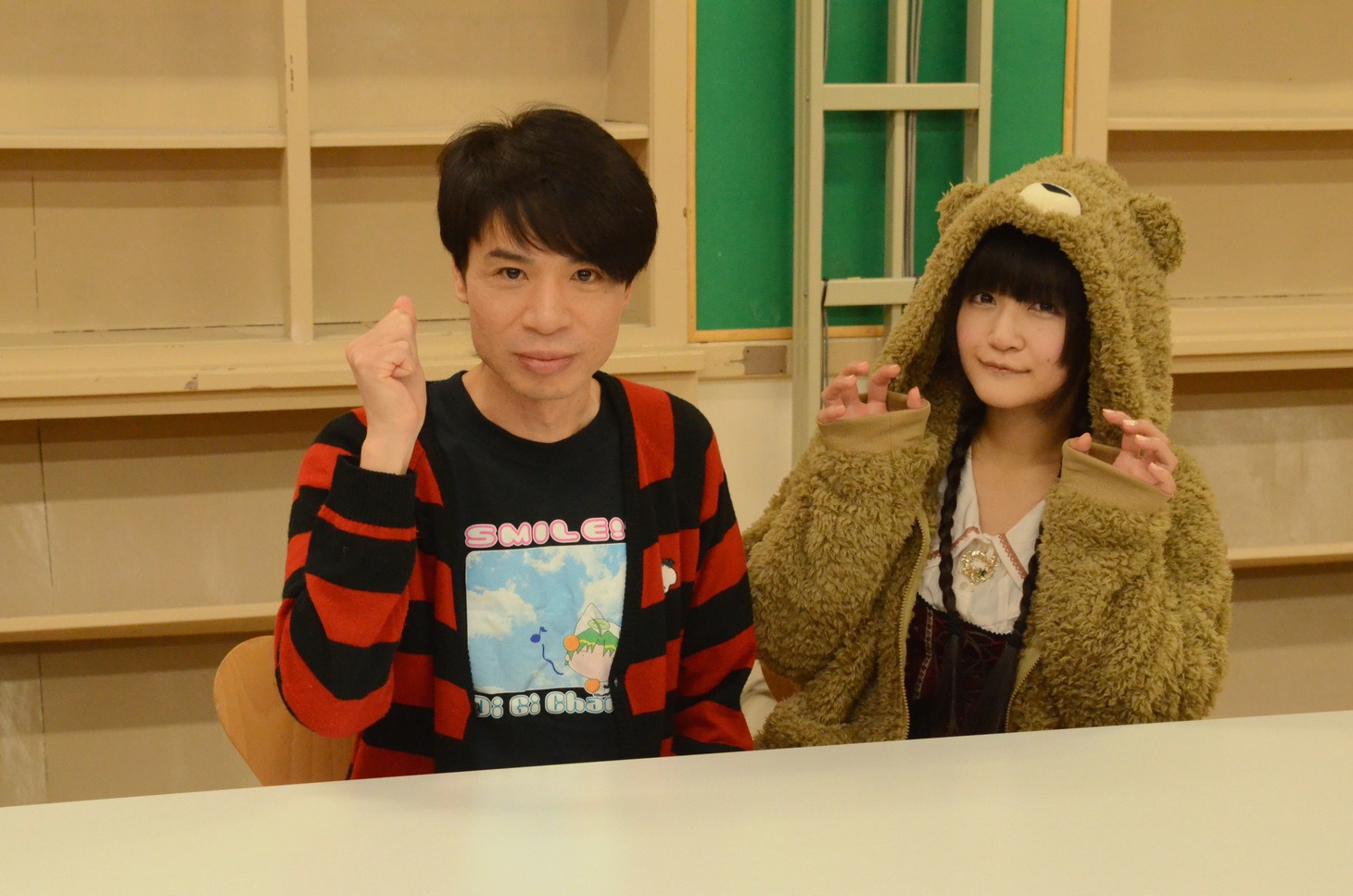 「登風」ラストライブ開催を発表した、はりけ～んず前田と清水愛。
