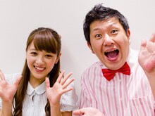 「カプコンTV！」左から、アシスタント・池田ショコラ、MC・アメリカザリガニ平井