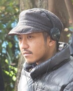 5話、6話のゲスト監督・白石和彌 (c)「怪奇恋愛作戦」製作委員会