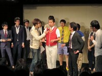 「ここならいける」と独断で判断し繰り出したギャグ「トマトッ！」が、まんまとスベったしろう。