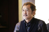「東京センチメンタル」主演の吉田鋼太郎。(c)テレビ東京
