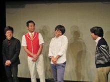 熱戦を楽しみに待つ観客を見て、「みんな素敵な顔してる」と喜ぶトップリード新妻。