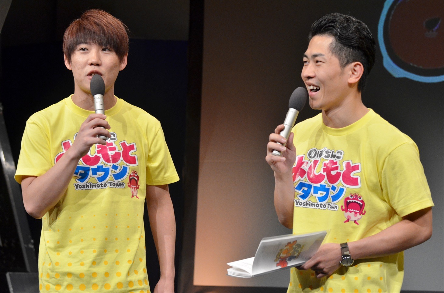 （左から）ジャングルポケット・おたけと、ジャングルポケット太田。