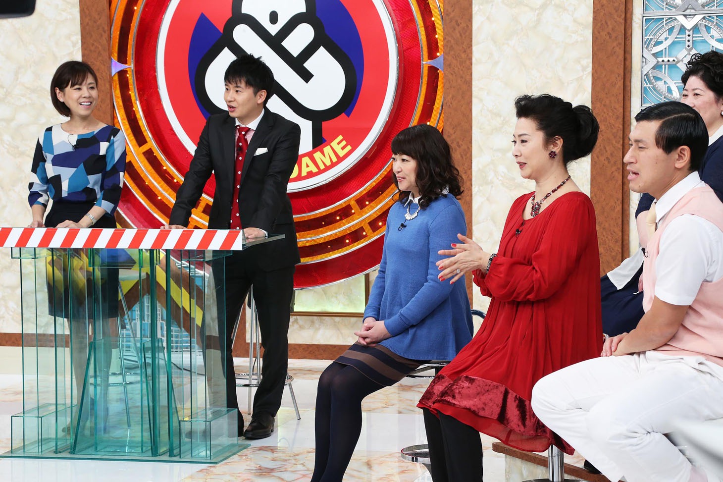 「ソレダメ！～年末緊急警告30連発スペシャル～」収録中の様子。(c)テレビ東京