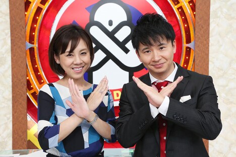 「ソレダメ！～年末緊急警告30連発スペシャル～」MCの高橋真麻とオードリー若林。(c)テレビ東京