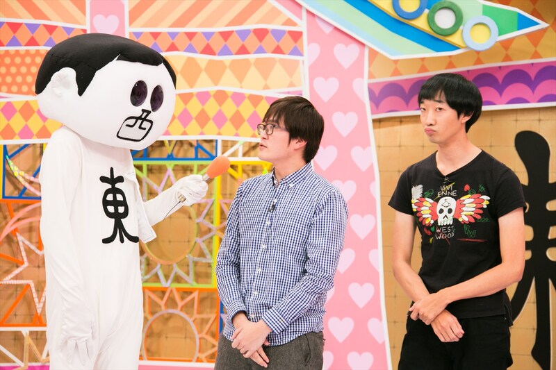 ネタ番組「前略、西東さん」に出演するラバーガール（右）と、番組キャラクターの西東（さいとう）さん。(c)CTV