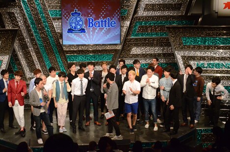 結果発表を待つ間のトークの様子。