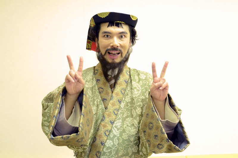 「世界史ちゃんTV ～何となく歴史が学べるVTR～」（BSプレミアム）に出演する片桐仁。