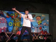 舞台を目一杯使って完璧なダンスを見せる高佐俊彦。