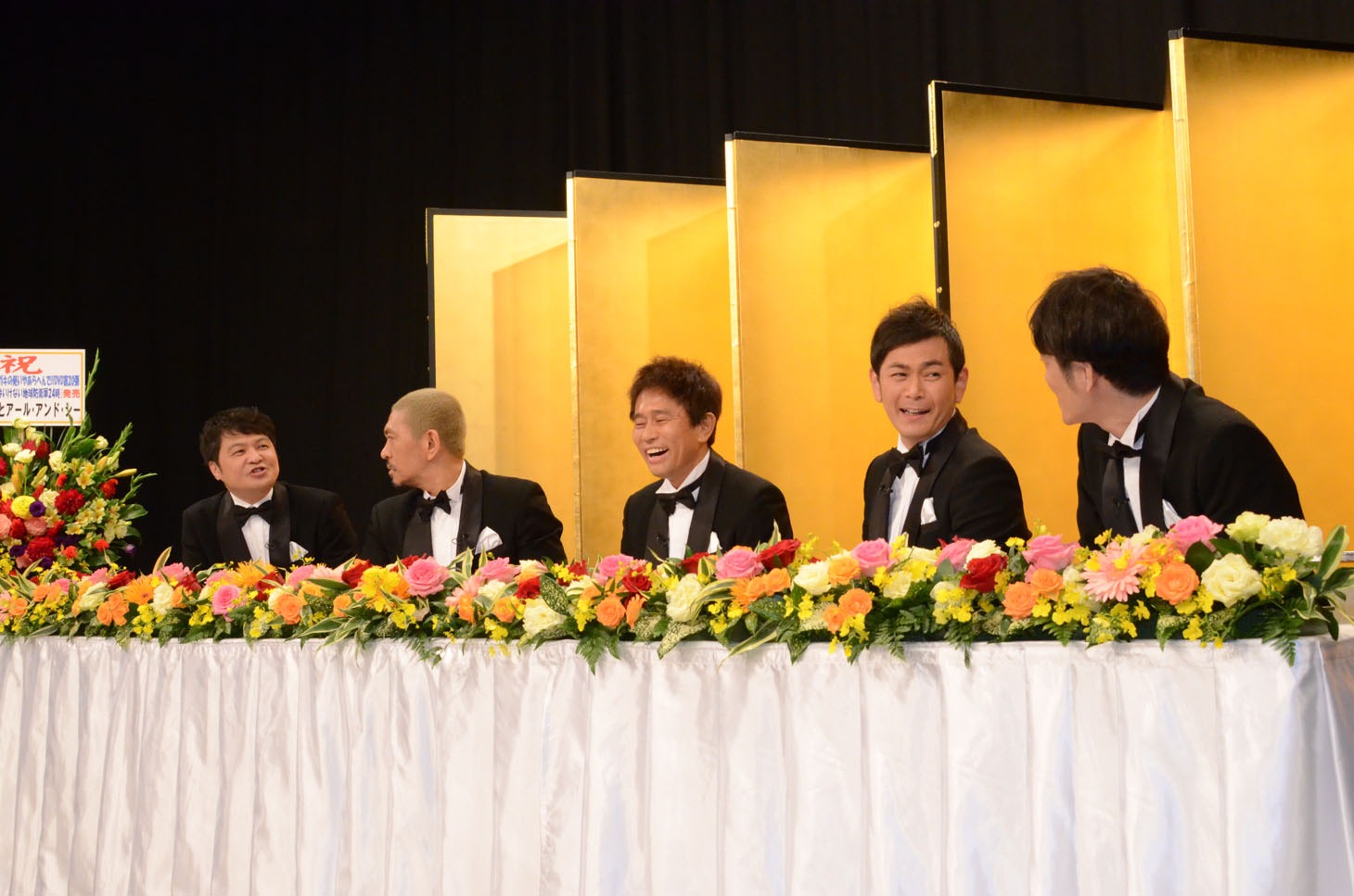 「ダウンタウンのガキの使いやあらへんで!! 大晦日年越しスペシャル 絶対に笑ってはいけない大脱獄24時！」記者会見の様子。