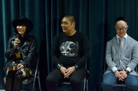 会見のワンシーン。