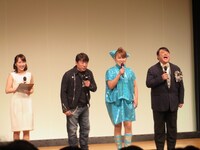 「太田プロライブ月笑2014 クライマックスシリーズ」司会の彦摩呂、山田邦子、ダチョウ倶楽部・寺門ジモン、進行の笹木香利（右から）。
