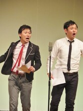 「月笑2014」年間ランキング5位のマシンガンズ。