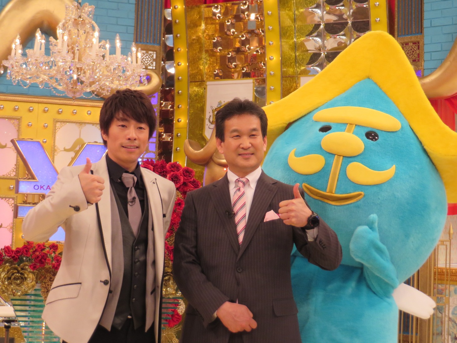 「おカネさま！ 芸能人の商売大公開SP」MCのロンドンブーツ1号2号・田村淳、辛坊治郎。（左から）