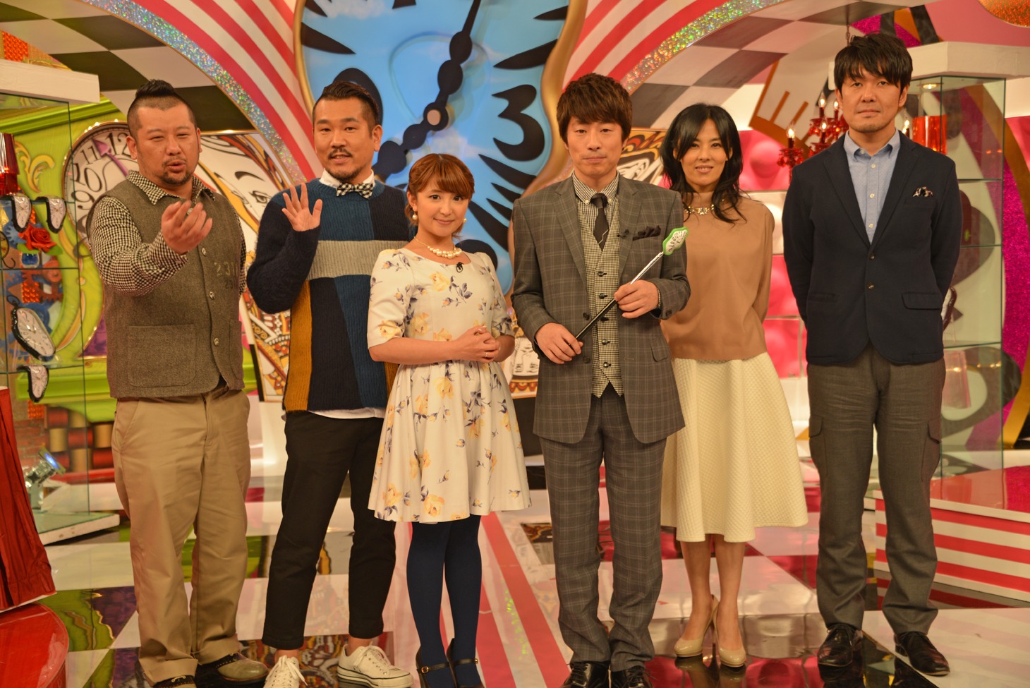 「今だから言えるナイショ話」囲み取材に出席したケンドーコバヤシ、FUJIWARA藤本、矢口真里、田村淳、井森美幸、土田晃之。（左から）