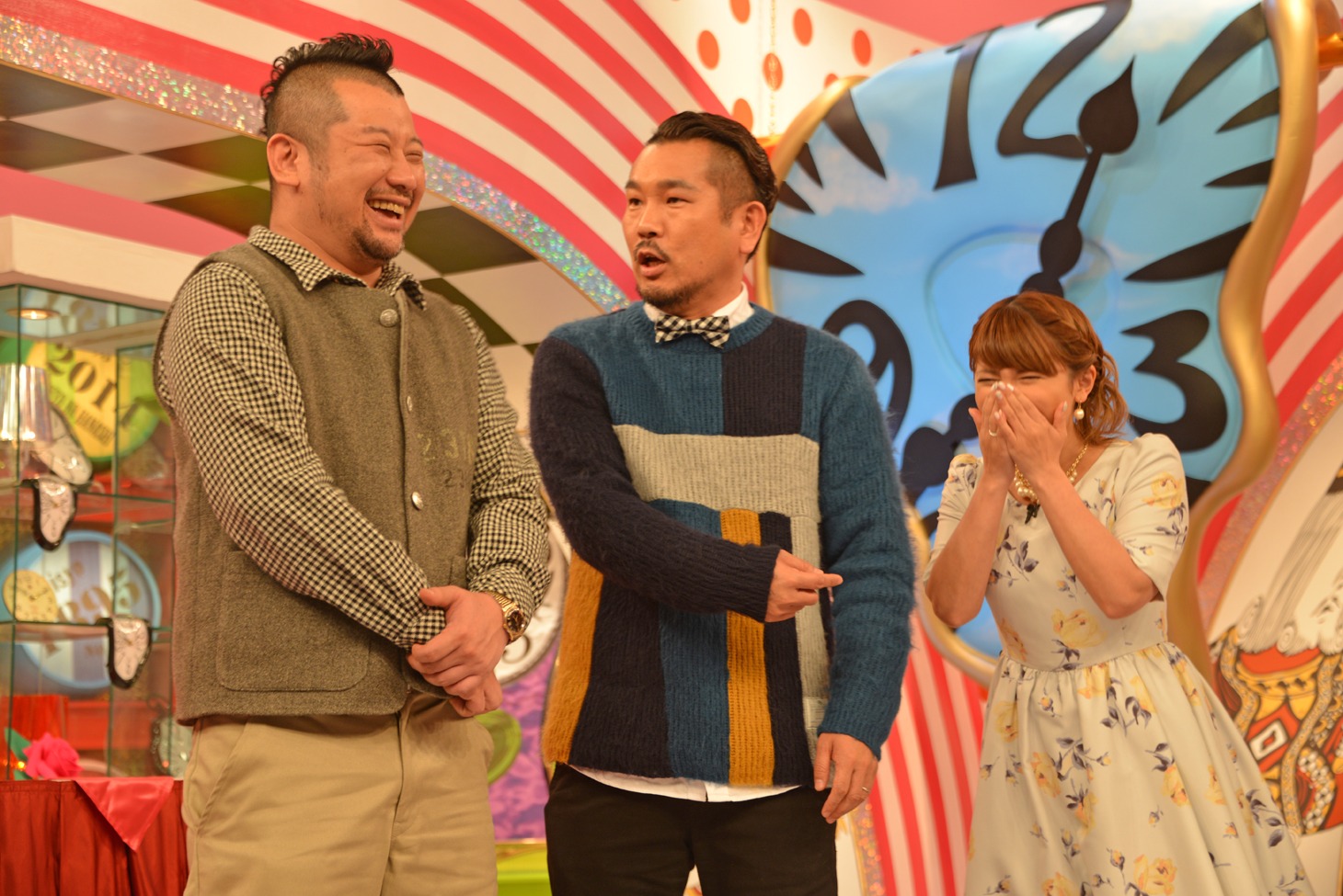 「今だから言えるナイショ話」囲み取材の様子。